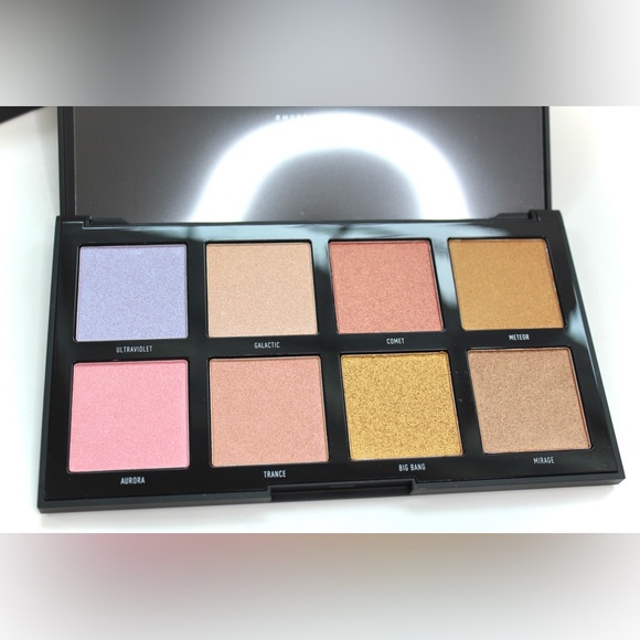 Morphe 8S Stellar Impact Multi-Color Highlighter Palette - Picture 1 of 9
